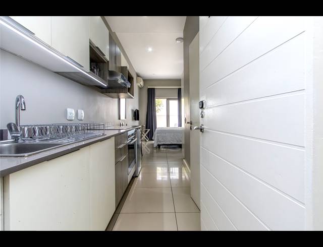 1 BEDROOM APARTMENT RENTED IN ROSEBANK